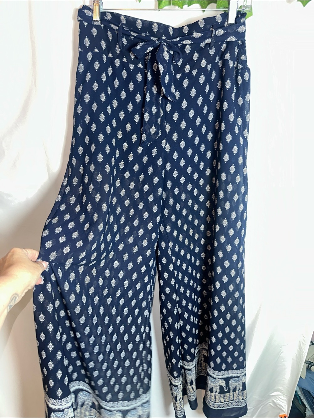 Live 4 truth Wide Leg Printed Tie-Waist Pants - Navy